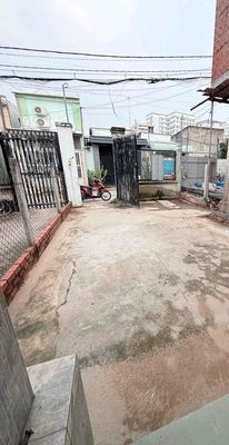 Nhà cho thuê nguyên căn - đường nhựa 6m tt hóc môn — ảnh 1