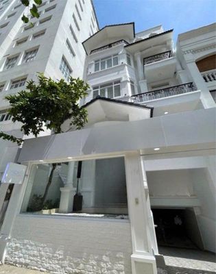 Cho thuê mặt tiền dt:8x20m đường phạm ngọc thạch, võ thị sáu, quận 3 — ảnh 1