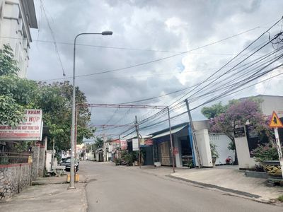 Thuê nhà riêng mặt phố chính chủ Phạm Thế Hiển Long Khánh — ảnh 1