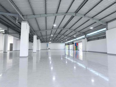 Kho/xưởng đường Hoà Bình ngay KDL Đầm Sen — ảnh 1