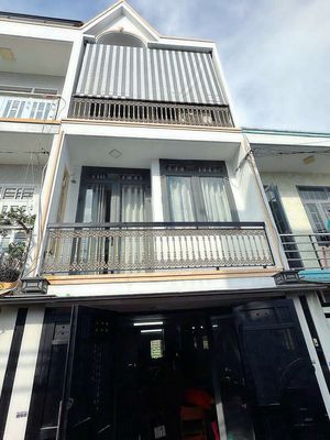 Nhà có nội thất 9 triệu quốc lộ 1a giáp hương lộ 2… — ảnh 1