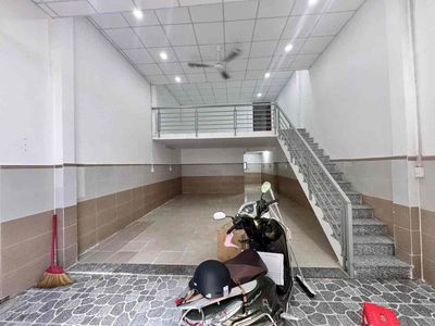 Nhà đẹp 110m2-đúc lửng,Ngay Nguyễn văn quá,đường 6m thông xe tải — ảnh 1