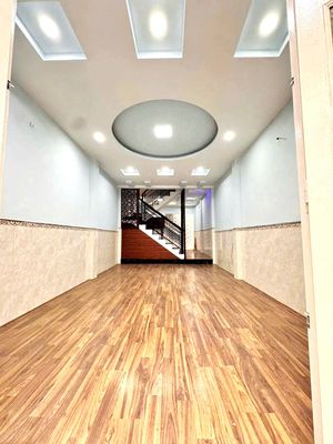 Sân để xe 4x15m Nhà thuê Tân Phú 3PN Lê Trọng Tấn 12 triệu — ảnh 1