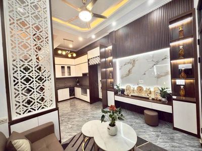 Nhà Hai Bà Trưng 33m2 5 Tầng Full Nội Thất Sịn Sò — ảnh 1