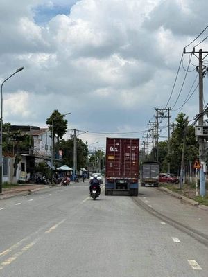 Bán Xưởng Mặt tiền đường Nhựa Xe Công - Dĩ An - Bình Dương — ảnh 1
