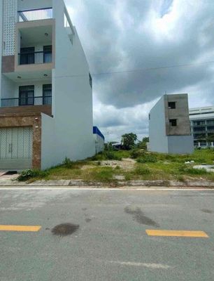 Chủ cần bán gấp lô đất trong khu dân cư gần bến xe Q8 — ảnh 1