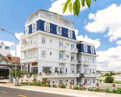 Cho thuê khách sạn 3 sao – 46 phòng – đà lạt mặt tiền đường chính — ảnh 1