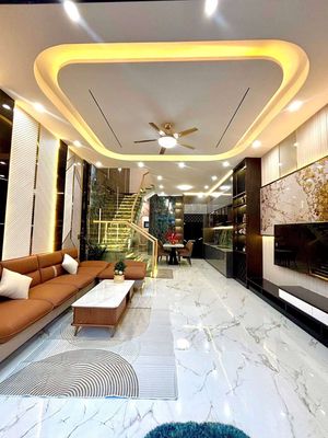 Cho thuê nhà nguyên căn mt đẹp ưu tiên người nước ngoài — ảnh 1