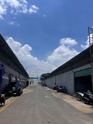 Cho thuê kho xưởng 450m2 trong Cụm kho đường Nguyễn văn quá, Q12 — ảnh 1