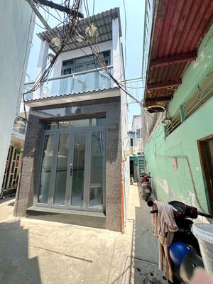 Nhà mới hoàn thiện Căn góc 3mặt tiền,nở hậu-hẻm thông Hưng Phú,4,25tỷ — ảnh 1