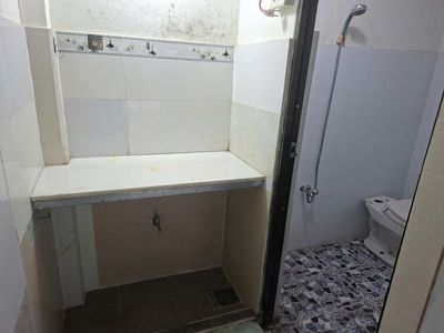 Mặt tiền đường sát khu công nghệ cao quận 9 - mua bán kinh doanh tốt — ảnh 1