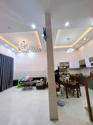 Cho thuê nhà đẹp full nội thất đối diện trường tiểu học bình chiểu — ảnh 1