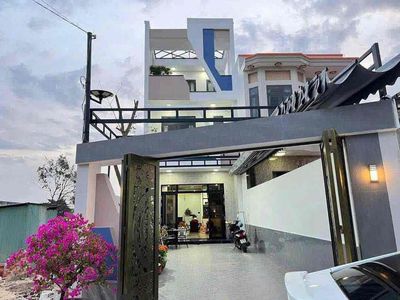 BÁN NHÀ 1 Trệt 2 Lầu – Mặt Tiền Đường DX 042, phường Bình Dương, TP. H — ảnh 1