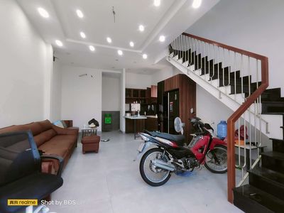 Nhà Đẹp 3 Tầng 3pn 4wc HBC gần chợ Hiệp Bình 15triệu — ảnh 1