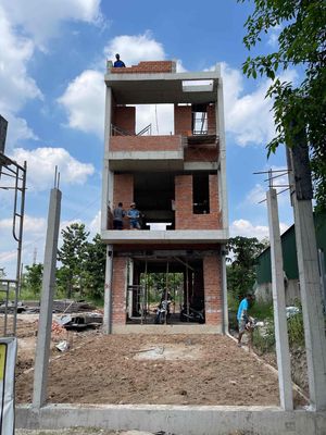 Bán nhà đẹp mới xây ngay chợ hoà phú 2 mặt tiền kinh doanh ngay tp mơi — ảnh 1