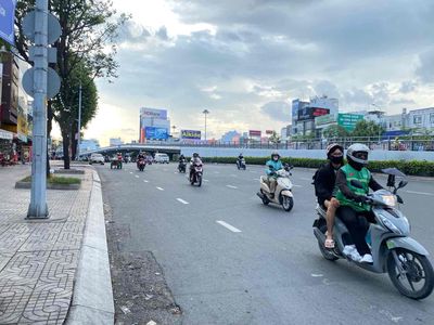 Bán nhà diện tích khủng ngã tư hàng xanh điện biên phủ, sát mặt tiền — ảnh 1