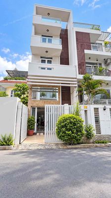 Cho thuê nhà 5 tầng, ngang 5m, trần xuân soạn, full nội thất, quận 7 — ảnh 1