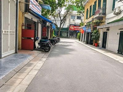 Cho thuê nhà nguyên căn Ngô Thì Nhậm, Hai Bà Trưng, 25m x 3 tầng — ảnh 1