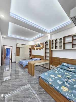 Bán nhà 1 trệt 2 lầu gần ngã tư Miếu Ông Cù, Thuận An — ảnh 1