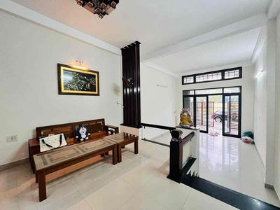 Nhà đẹp sát chương dương,2pn,3wc,full nội thất — ảnh 1