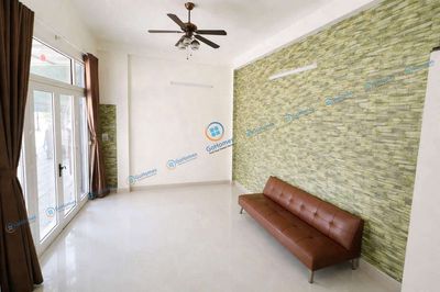 CHO THUÊ NHÀ 3 TẦNG: NGUYỄN HỮU HÀO - 3 phòng ngủ - 2wc - sân thượng — ảnh 1