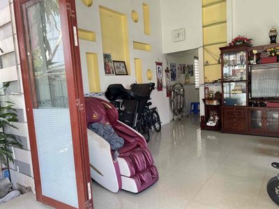 Nhà ở hẻm 188 Phú Lợi hẻm ô tô — ảnh 1