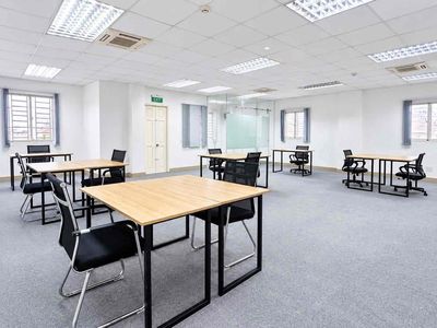 Thuê văn phòng - tặng bàn ghế - 80m2 - tân bình — ảnh 1