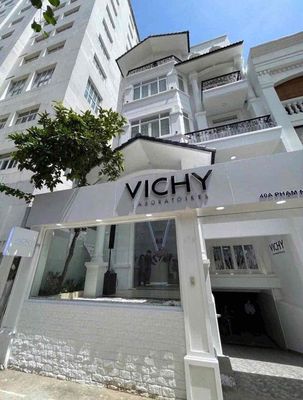 Nhà Phạm Ngọc Thạch Q3 8x20 DTSD: 1000m2 có thang máy — ảnh 1