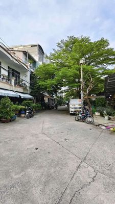 Cho thuê tầng trệt mặt tiền kinh doanh buôn bán ngay chợ, 5 triệu tl — ảnh 1
