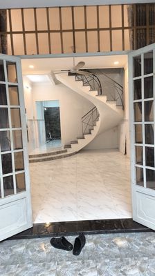 Cho thuê nhà nguyên căn đông hưng thuận q.12 — ảnh 1