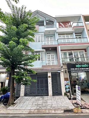 Bán Nhà Mặt Tiền Kinh Doanh 4 Tầng Đường 10m Sát MT Hiệp Bình 106m2 — ảnh 1