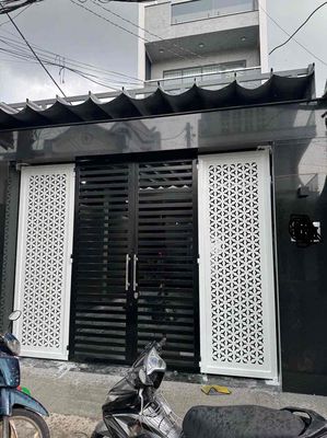 Bán Nhà Mới Xây rộng 200m2,có thang máy,giá 23,5tỷ — ảnh 1