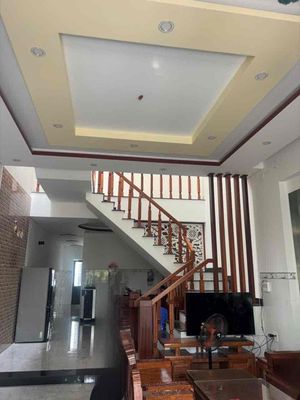 Bán nhà 2 tầng giá siêu rẻ tại Hoà Xuân — ảnh 1