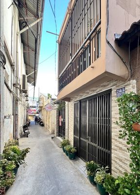 Bán nhà HXH vị trí đẹp cách mặt tiền đường chính 20m — ảnh 1