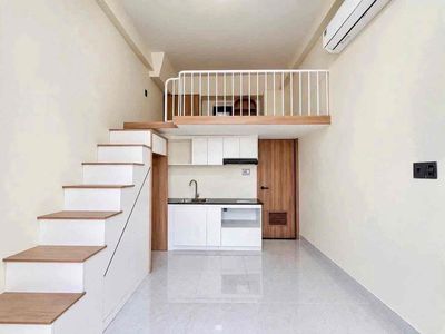 Trống lại phòng có gác nội thất cơ bản_ban công thoáng mát — ảnh 1