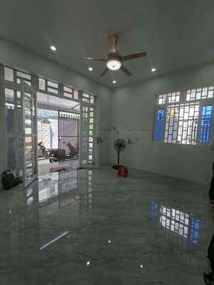 Nhà 2 tầng xây mới q2 - 72m2- 3pn- 2 wc — ảnh 1
