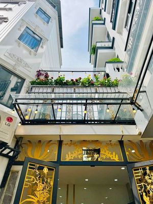 100tr/m2 - Tặng nhà 5 Tầng - Sát Phú Nhuận - Vừa bán vừa cho — ảnh 1
