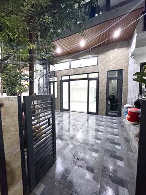 Nhà 67m2, 4 tầng, nở hậu, Quận 10, gần CLB Lan Anh — ảnh 1