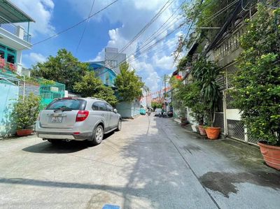Bán nhà Cách Mạng Tháng 8, 4 tầng + sân thượng, 4PN — ảnh 1