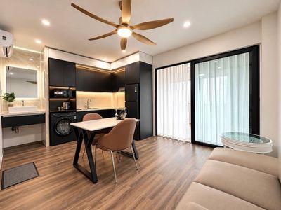 Căn hộ 1 phòng ngủ hiện đại – Nội thất sang trọng – Khu vực yên tĩnh — ảnh 1