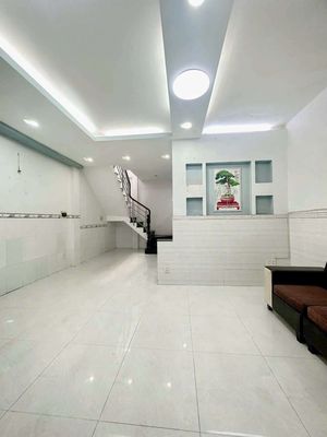 5x8 trệt lầu 2pn 2wc hẻm 3m ht13 gần chợ vào ở ngay nhà sạch thoáng — ảnh 1