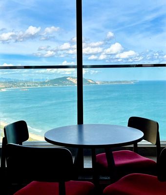 Bán rẻ căn 2pn (54,71m2) tòa diamond trực diện biển